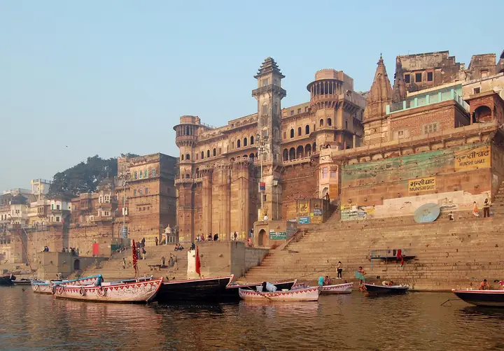 Munshi Ghat and old palaces along the Ganga in Varanasi